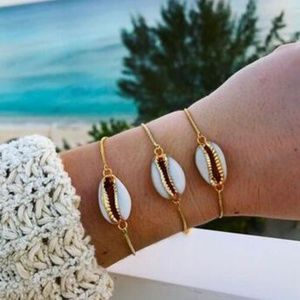 ELIZA | Sea Cowrie Shell Gold Chain Bracelet